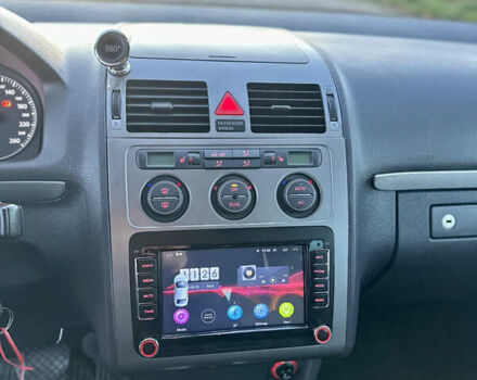 Сірий Фольксваген Туран, об'ємом двигуна 1.4 л та пробігом 248 тис. км за 7500 $, фото 23 на Automoto.ua