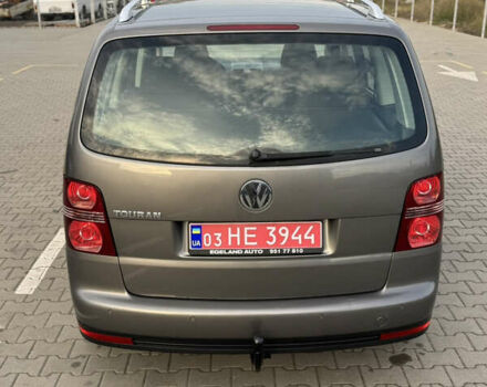 Серый Фольксваген Туран, объемом двигателя 1.4 л и пробегом 210 тыс. км за 5899 $, фото 18 на Automoto.ua