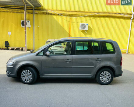 Серый Фольксваген Туран, объемом двигателя 1.39 л и пробегом 220 тыс. км за 4800 $, фото 5 на Automoto.ua