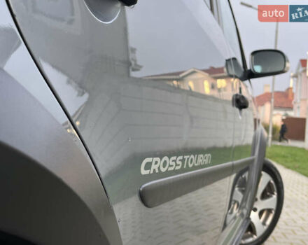 Сірий Фольксваген Туран, об'ємом двигуна 1.4 л та пробігом 48 тис. км за 8999 $, фото 19 на Automoto.ua