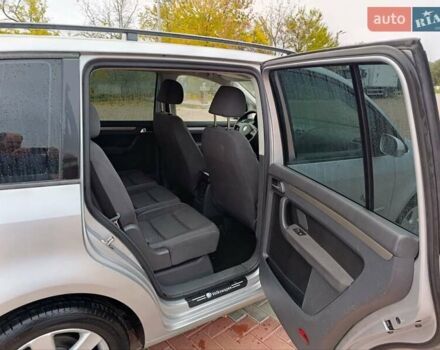 Сірий Фольксваген Туран, об'ємом двигуна 1.9 л та пробігом 285 тис. км за 7900 $, фото 6 на Automoto.ua