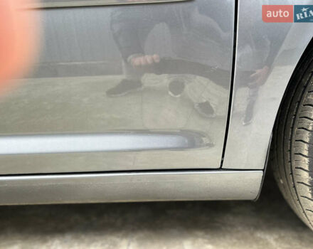 Серый Фольксваген Туран, объемом двигателя 1.6 л и пробегом 217 тыс. км за 8200 $, фото 27 на Automoto.ua