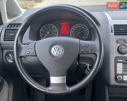 Сірий Фольксваген Туран, об'ємом двигуна 1.4 л та пробігом 48 тис. км за 8999 $, фото 34 на Automoto.ua