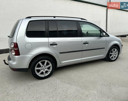 Серый Фольксваген Туран, объемом двигателя 1.6 л и пробегом 215 тыс. км за 6800 $, фото 14 на Automoto.ua