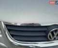 Серый Фольксваген Туран, объемом двигателя 1.97 л и пробегом 260 тыс. км за 7500 $, фото 6 на Automoto.ua