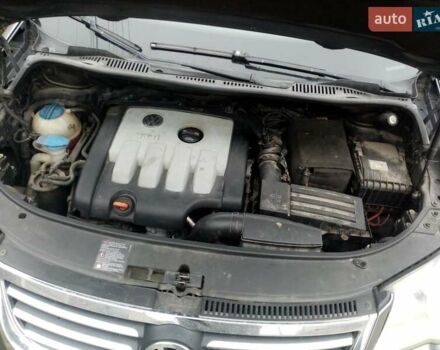 Серый Фольксваген Туран, объемом двигателя 2 л и пробегом 252 тыс. км за 6800 $, фото 13 на Automoto.ua