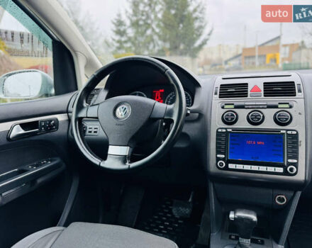 Серый Фольксваген Туран, объемом двигателя 2 л и пробегом 245 тыс. км за 7300 $, фото 28 на Automoto.ua