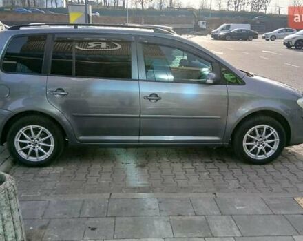 Серый Фольксваген Туран, объемом двигателя 1.4 л и пробегом 278 тыс. км за 6000 $, фото 6 на Automoto.ua