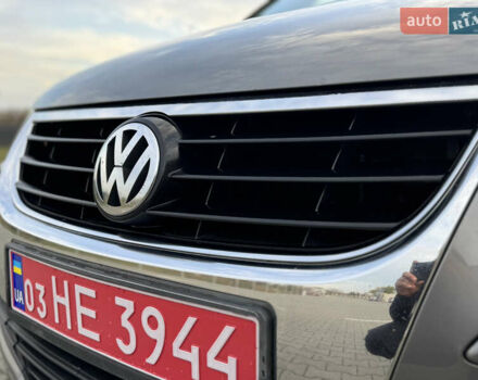 Серый Фольксваген Туран, объемом двигателя 1.4 л и пробегом 210 тыс. км за 5899 $, фото 23 на Automoto.ua