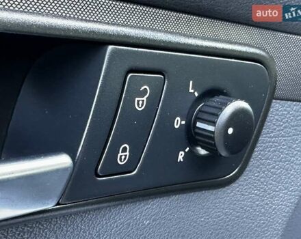 Сірий Фольксваген Туран, об'ємом двигуна 1.6 л та пробігом 230 тис. км за 6750 $, фото 70 на Automoto.ua