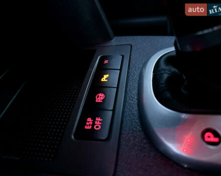 Сірий Фольксваген Туран, об'ємом двигуна 1.4 л та пробігом 248 тис. км за 7500 $, фото 24 на Automoto.ua