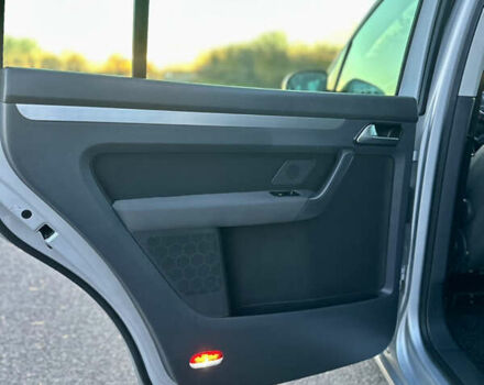 Сірий Фольксваген Туран, об'ємом двигуна 1.4 л та пробігом 248 тис. км за 7500 $, фото 29 на Automoto.ua