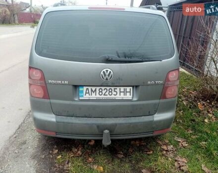Серый Фольксваген Туран, объемом двигателя 2 л и пробегом 252 тыс. км за 6800 $, фото 4 на Automoto.ua