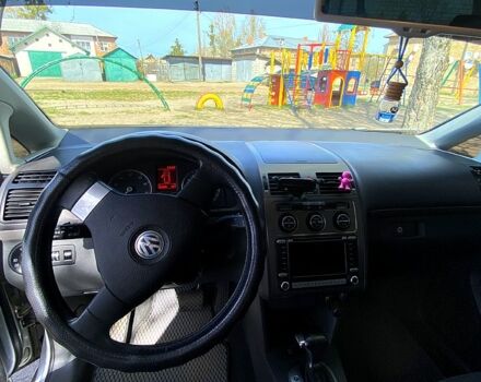 Сірий Фольксваген Туран, об'ємом двигуна 1.4 л та пробігом 242 тис. км за 7000 $, фото 6 на Automoto.ua