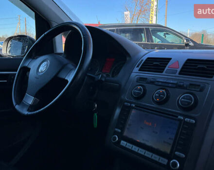 Серый Фольксваген Туран, объемом двигателя 1.39 л и пробегом 242 тыс. км за 7000 $, фото 17 на Automoto.ua