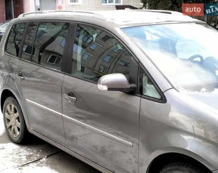 Сірий Фольксваген Туран, об'ємом двигуна 1.4 л та пробігом 178 тис. км за 8200 $, фото 6 на Automoto.ua