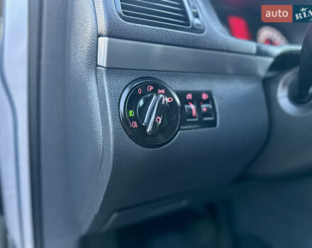 Сірий Фольксваген Туран, об'ємом двигуна 1.4 л та пробігом 248 тис. км за 7500 $, фото 20 на Automoto.ua