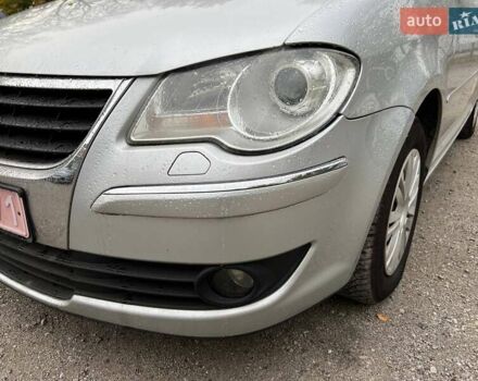 Серый Фольксваген Туран, объемом двигателя 1.6 л и пробегом 262 тыс. км за 6700 $, фото 9 на Automoto.ua