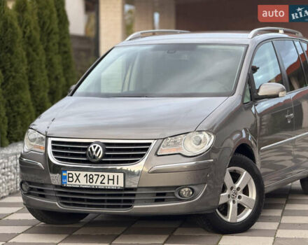 Сірий Фольксваген Туран, об'ємом двигуна 1.9 л та пробігом 221 тис. км за 6600 $, фото 10 на Automoto.ua