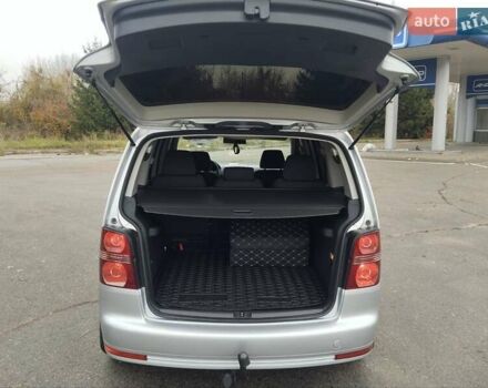 Серый Фольксваген Туран, объемом двигателя 1.6 л и пробегом 254 тыс. км за 7650 $, фото 49 на Automoto.ua