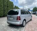 Серый Фольксваген Туран, объемом двигателя 1.6 л и пробегом 275 тыс. км за 6500 $, фото 3 на Automoto.ua