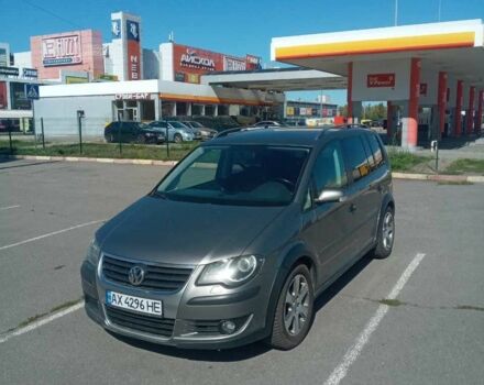 Сірий Фольксваген Туран, об'ємом двигуна 1.4 л та пробігом 175 тис. км за 6700 $, фото 3 на Automoto.ua