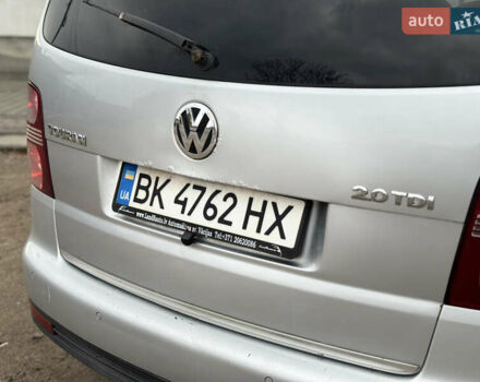 Сірий Фольксваген Туран, об'ємом двигуна 1.97 л та пробігом 370 тис. км за 6200 $, фото 17 на Automoto.ua