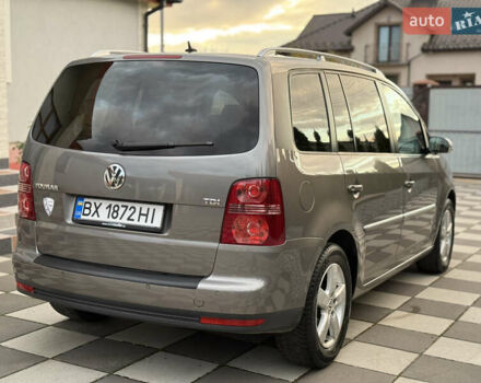 Сірий Фольксваген Туран, об'ємом двигуна 1.9 л та пробігом 221 тис. км за 6600 $, фото 19 на Automoto.ua