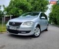 Сірий Фольксваген Туран, об'ємом двигуна 1.6 л та пробігом 185 тис. км за 7500 $, фото 1 на Automoto.ua