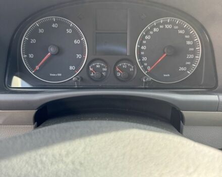 Фольксваген Туран 2007 в Лубнах на Automoto.ua Серый Фольксваген Туран, объемом двигателя 1.6 л и пробегом 199 тыс. км за 7699 $, фото 9 на Automoto.ua