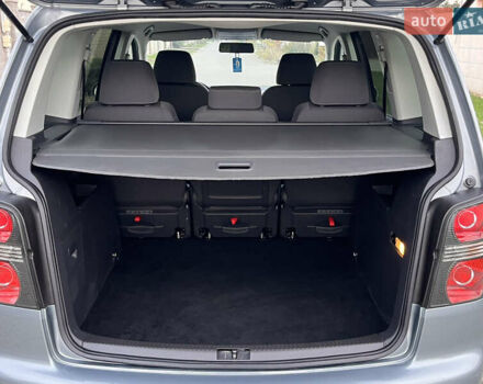 Сірий Фольксваген Туран, об'ємом двигуна 1.4 л та пробігом 48 тис. км за 8999 $, фото 49 на Automoto.ua