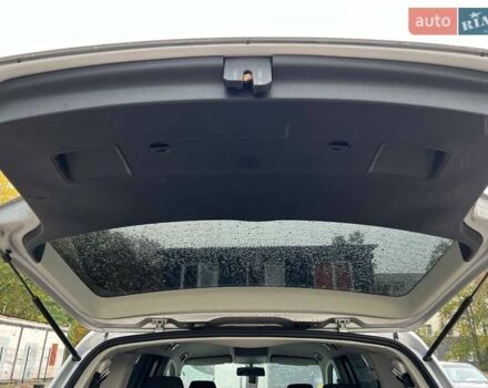 Серый Фольксваген Туран, объемом двигателя 1.6 л и пробегом 262 тыс. км за 6700 $, фото 14 на Automoto.ua