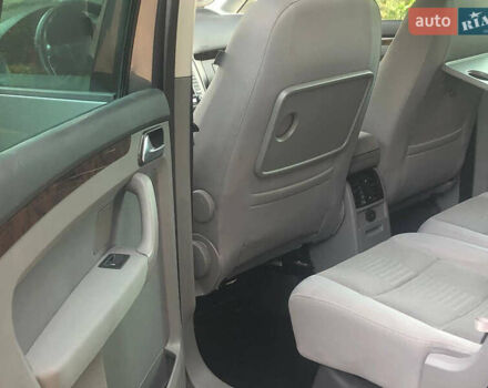 Сірий Фольксваген Туран, об'ємом двигуна 2 л та пробігом 254 тис. км за 7100 $, фото 31 на Automoto.ua