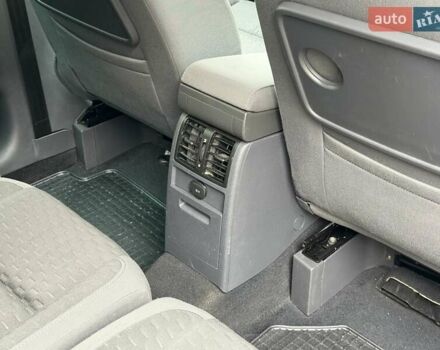 Серый Фольксваген Туран, объемом двигателя 1.6 л и пробегом 251 тыс. км за 6950 $, фото 43 на Automoto.ua