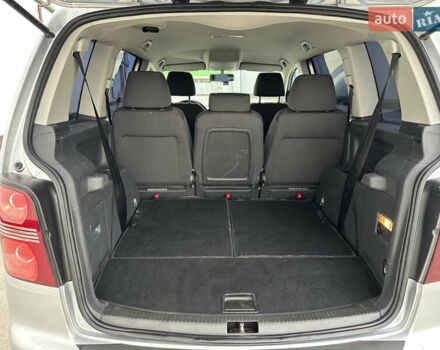 Серый Фольксваген Туран, объемом двигателя 1.6 л и пробегом 215 тыс. км за 6800 $, фото 35 на Automoto.ua