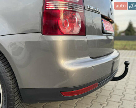 Серый Фольксваген Туран, объемом двигателя 1.4 л и пробегом 210 тыс. км за 5899 $, фото 39 на Automoto.ua