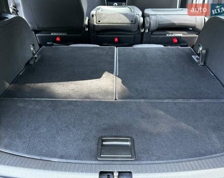 Сірий Фольксваген Туран, об'ємом двигуна 1.6 л та пробігом 230 тис. км за 6750 $, фото 110 на Automoto.ua