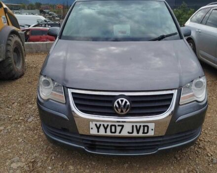 Серый Фольксваген Туран, объемом двигателя 1.9 л и пробегом 250 тыс. км за 3400 $, фото 11 на Automoto.ua