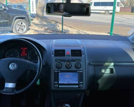 Серый Фольксваген Туран, объемом двигателя 1.4 л и пробегом 242 тыс. км за 7000 $, фото 10 на Automoto.ua