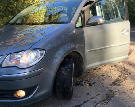 Серый Фольксваген Туран, объемом двигателя 1.4 л и пробегом 268 тыс. км за 6200 $, фото 4 на Automoto.ua