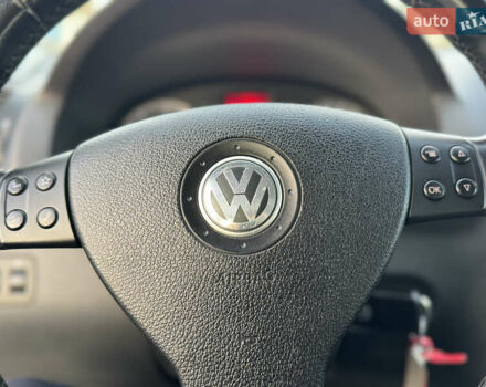 Серый Фольксваген Туран, объемом двигателя 1.4 л и пробегом 210 тыс. км за 5899 $, фото 85 на Automoto.ua