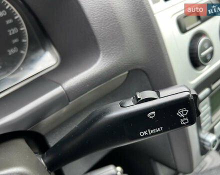 Серый Фольксваген Туран, объемом двигателя 1.6 л и пробегом 217 тыс. км за 8200 $, фото 43 на Automoto.ua