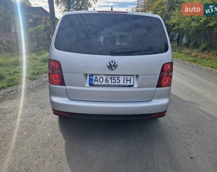 Серый Фольксваген Туран, объемом двигателя 1.39 л и пробегом 211 тыс. км за 6200 $, фото 3 на Automoto.ua