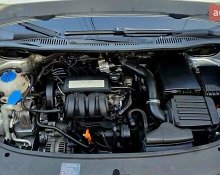 Сірий Фольксваген Туран, об'ємом двигуна 1.6 л та пробігом 225 тис. км за 7777 $, фото 1 на Automoto.ua