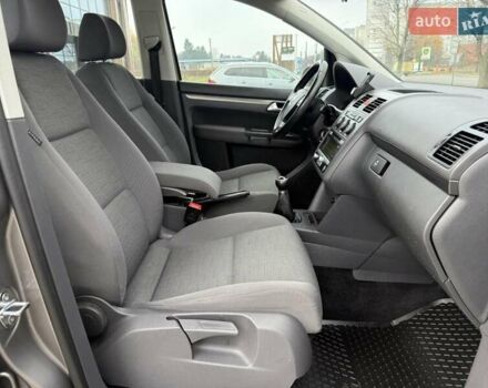 Сірий Фольксваген Туран, об'ємом двигуна 1.4 л та пробігом 187 тис. км за 6650 $, фото 36 на Automoto.ua