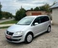 Сірий Фольксваген Туран, об'ємом двигуна 1.9 л та пробігом 250 тис. км за 5999 $, фото 1 на Automoto.ua