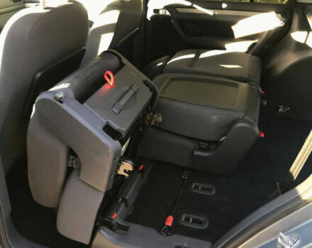 Серый Фольксваген Туран, объемом двигателя 1.4 л и пробегом 268 тыс. км за 6200 $, фото 23 на Automoto.ua