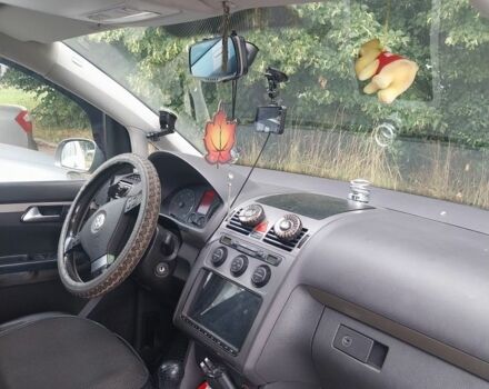 Серый Фольксваген Туран, объемом двигателя 1.9 л и пробегом 250 тыс. км за 7000 $, фото 5 на Automoto.ua