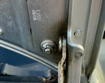 Сірий Фольксваген Туран, об'ємом двигуна 1.6 л та пробігом 218 тис. км за 8400 $, фото 59 на Automoto.ua