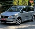 Серый Фольксваген Туран, объемом двигателя 1.6 л и пробегом 230 тыс. км за 6800 $, фото 2 на Automoto.ua